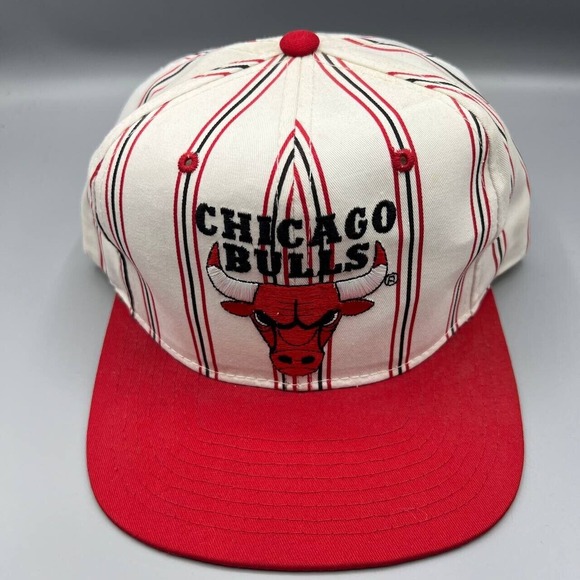 Vintage Chicago Bulls Hat Men White Red Pinstripes Starter NBA Snap Back Cap